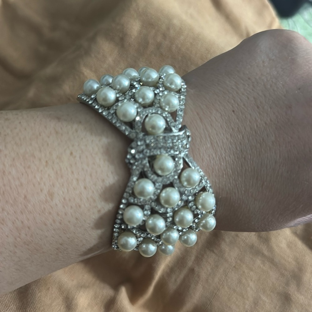 White House Black Market Bow with Pearls cuff bracelet